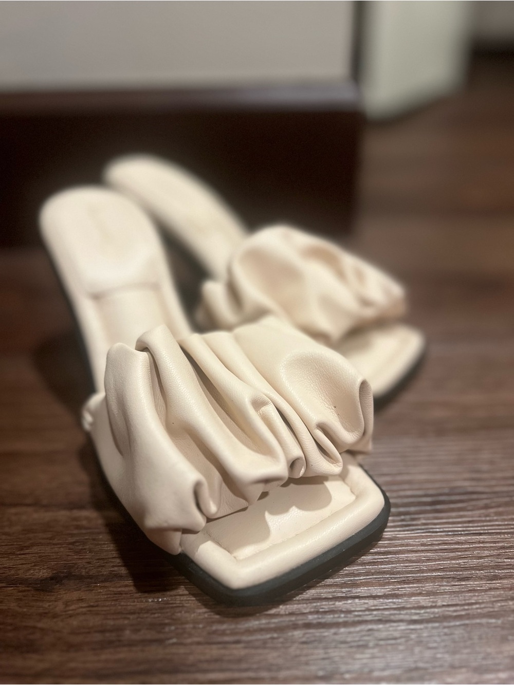 Circus by Sam Edelman Cream Ruched Slide Heels